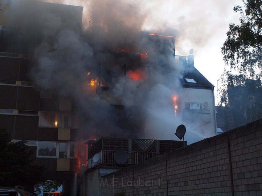 Feuer 3 Koeln Vingst Burgstr P160.JPG